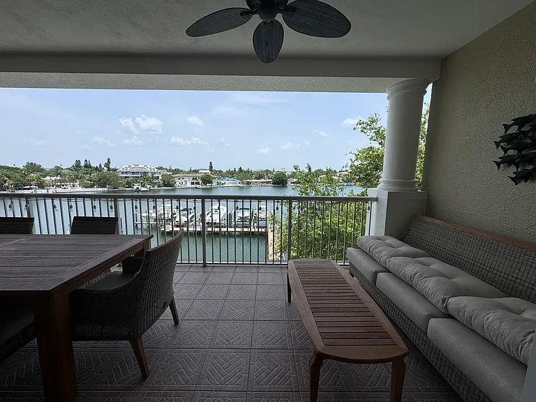 3805 Gulf Blvd #405 — Photo 29