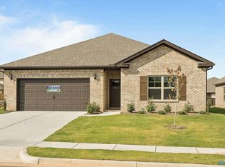 135 Huffman St, Hazel Green, AL 35750
