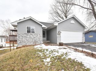930 Meadow Oak Dr, Monticello, MN 55362