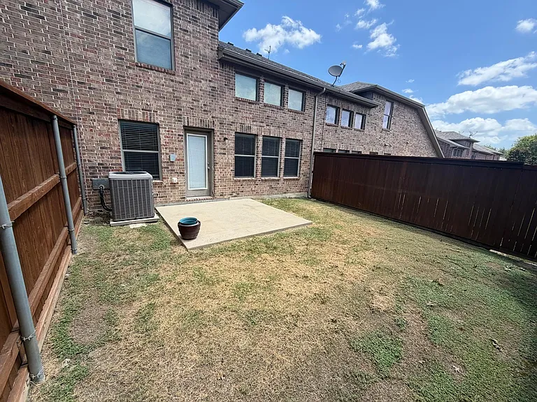 1139 Landon Ln — Photo 40