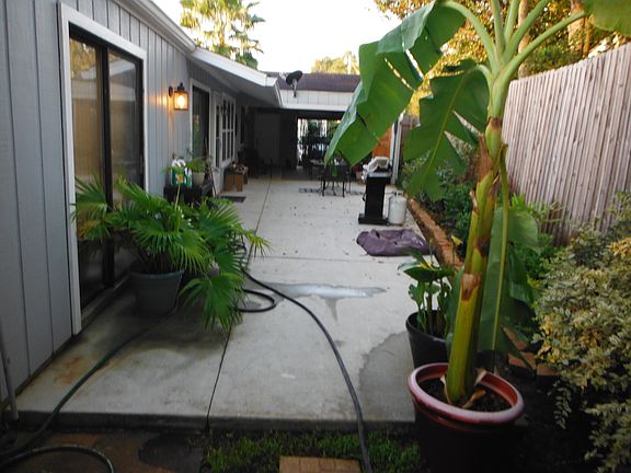 5th image of 23845 Camellia Cir