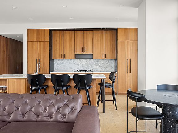 4th image of 25 Park Row APT 30C