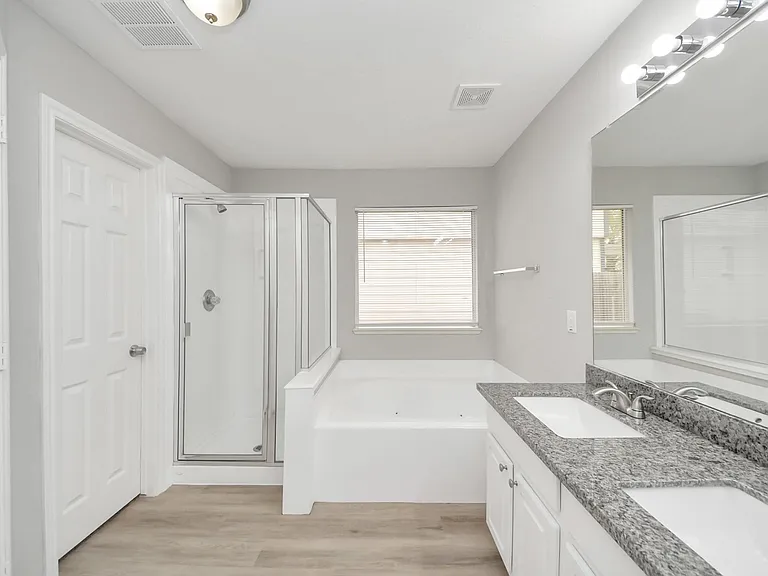 19618 Beachy Ct — Photo 17