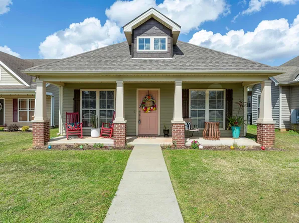 236 Creekstone Trl, Calera, AL 35040