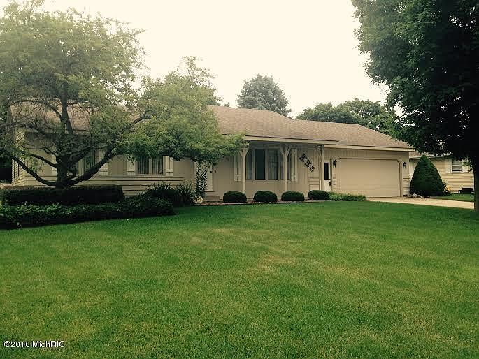 1st image of 2736 E Chester Dr