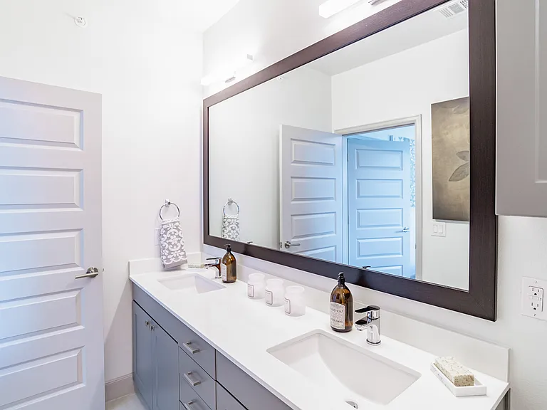 Alys Crossing Apartments — Photo 46