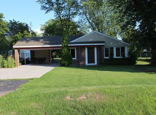 696 Upper Mountain Rd, Lewiston, NY 14092