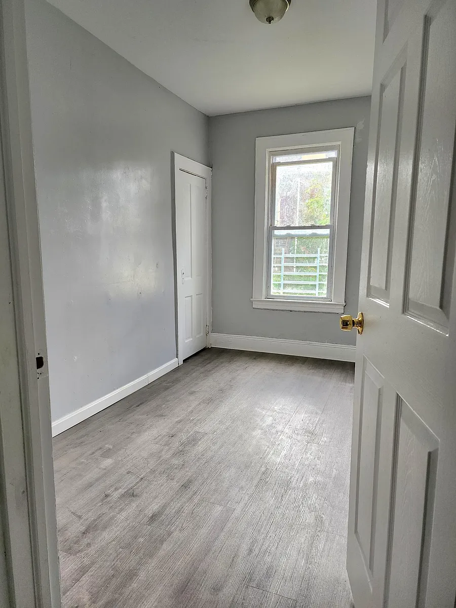 Building Photo - 35 Orient Ave #1