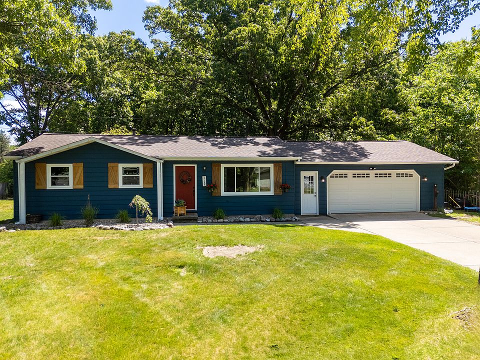 1st image of 57385 Hamilton Dr