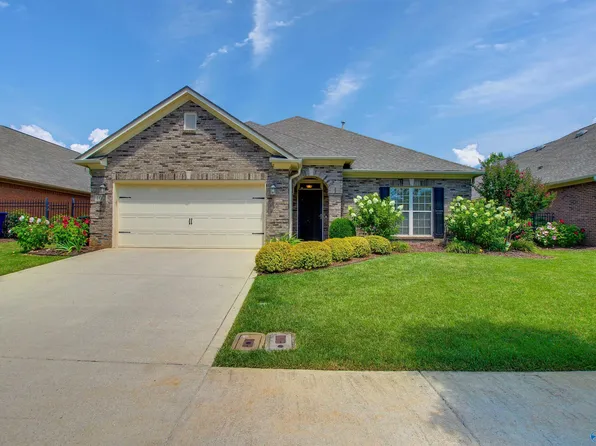 102 Knollcrest Dr, Madison, AL 35756