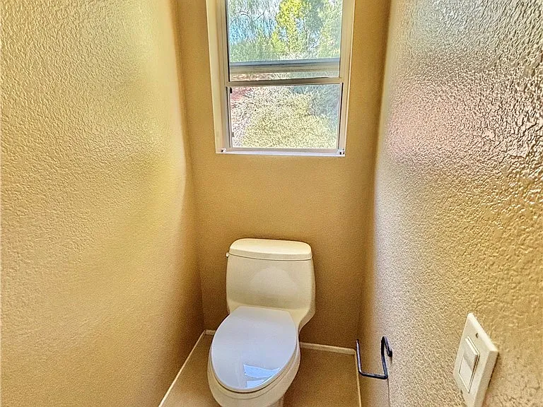1834 Berryhill Dr — Photo 27