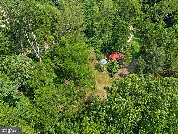 5th image of 15113 Falls Rd