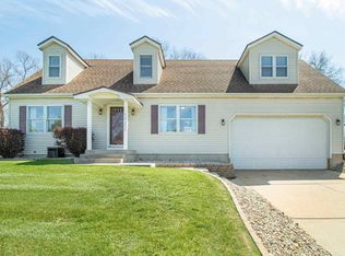 54350 Pleasant Valley Dr, Osceola, IN
