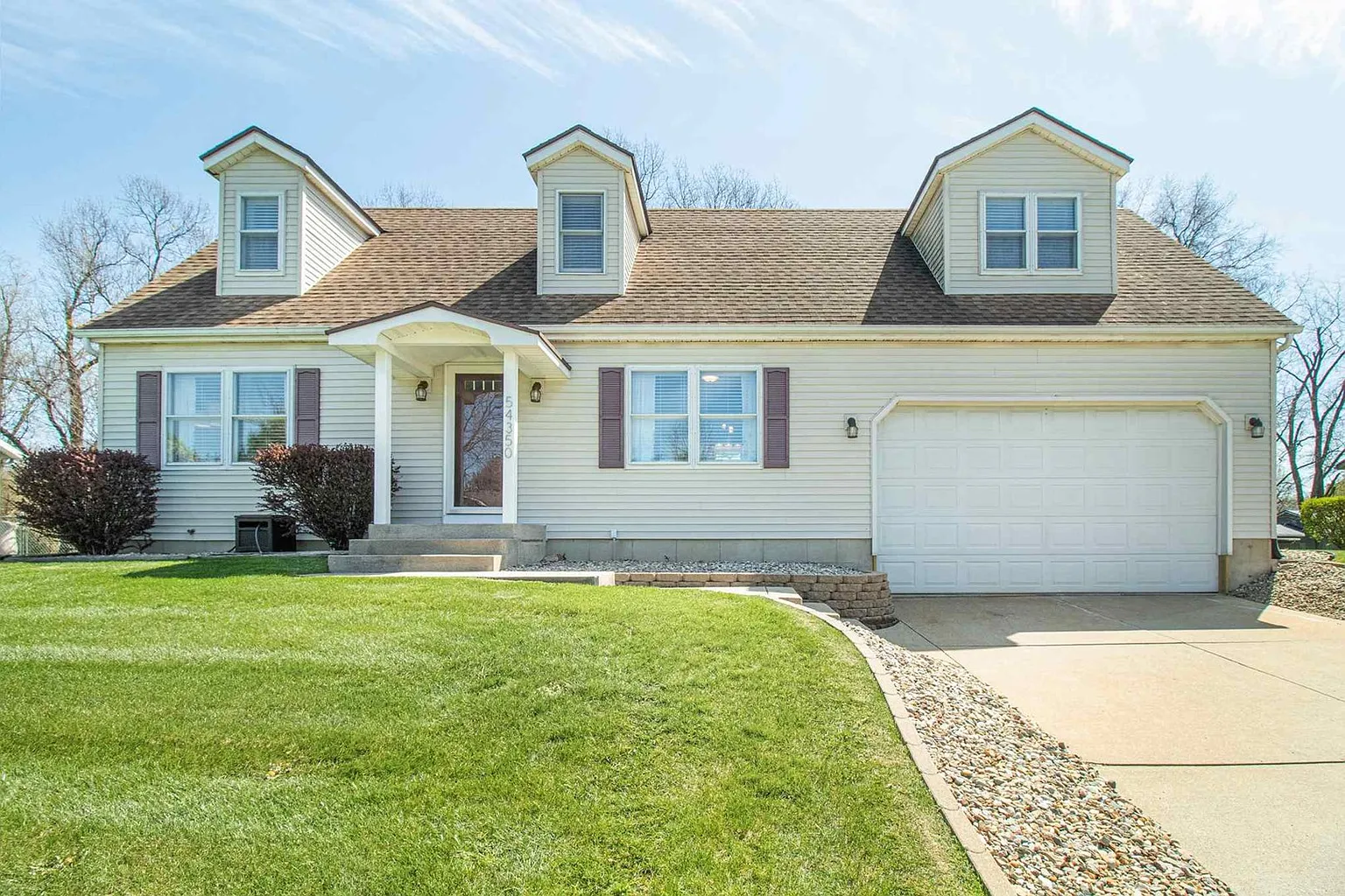 54350 Pleasant Valley Dr photo 1