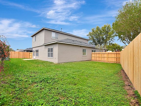 2nd image of 4423 Garden Ridge Ct