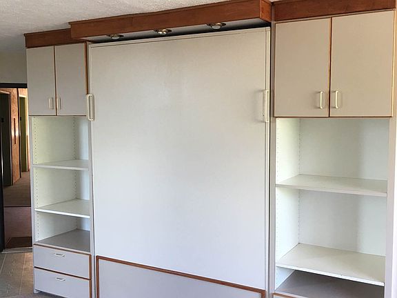 3rd image of 150 Hauoli St APT 614