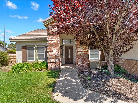 3rd image of 42362 Round Hill Dr