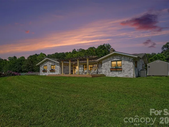 184 Hawkins Holler Dr, Salisbury, NC 28146
