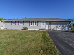1673 Klaus St, Greenleaf, WI 54126