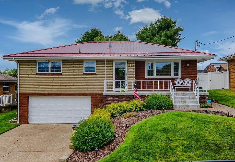 1st image of 256 Fernwood Ave