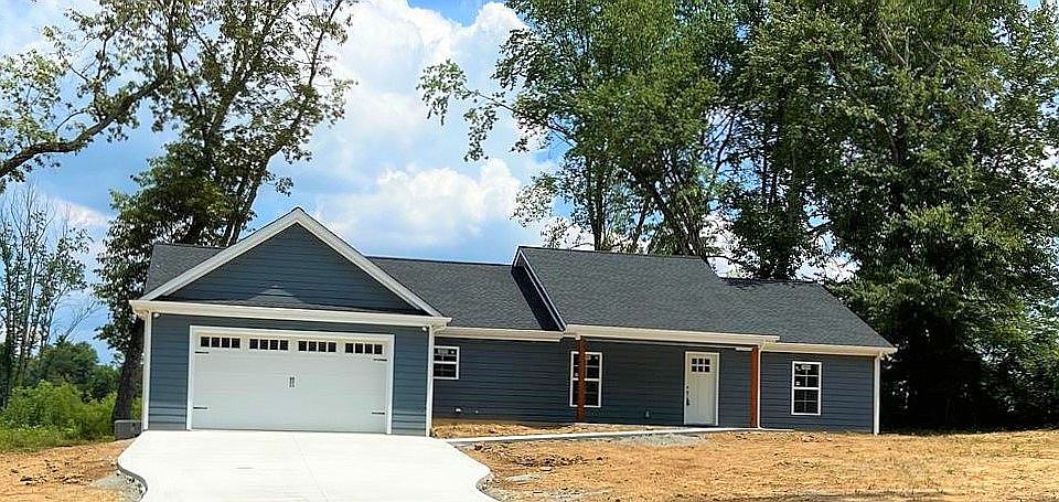 1st image of 2160 Daniels Ln