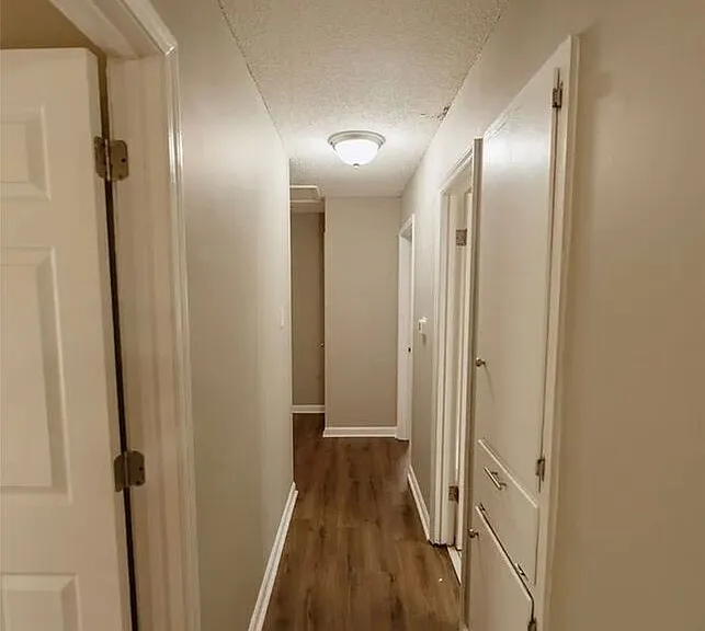 6107 Gladstone Dr — Photo 11