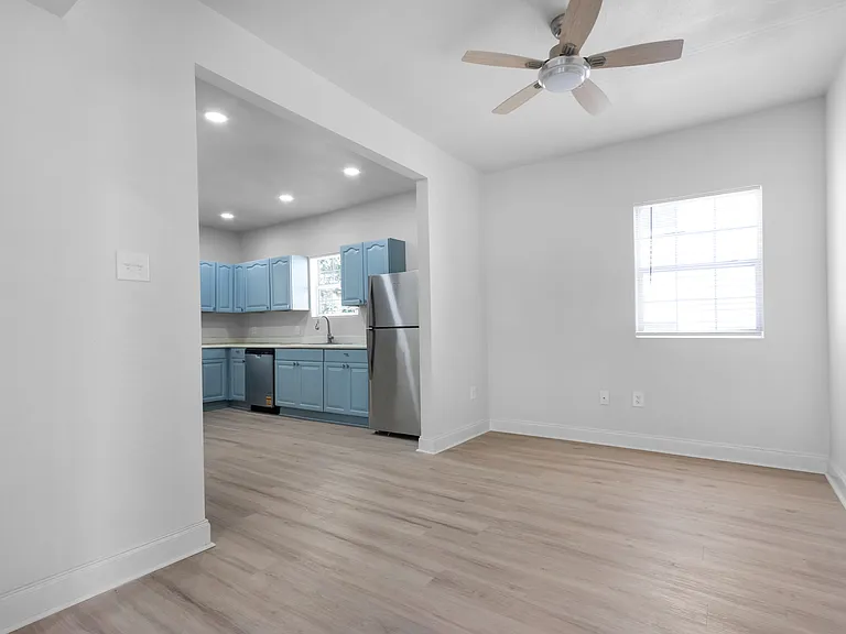 3694 Louisiana Avenue Pkwy — Photo 5