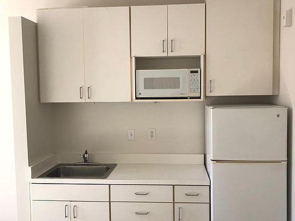 3rd image of 155 W Santa Clara St APT 315