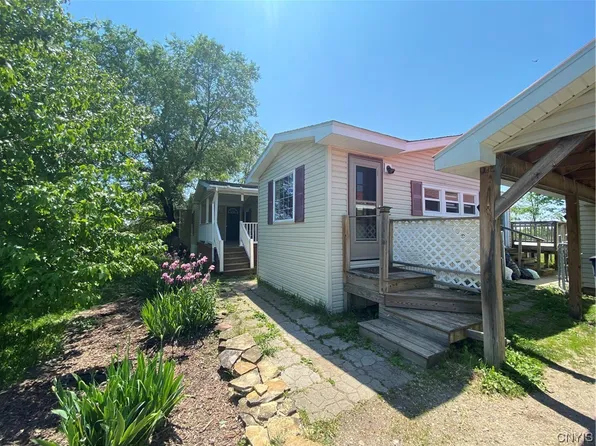 37149 Deferno Rd, Clayton, NY 13624