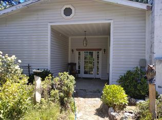 526 Live Oak Dr, Happy Camp, CA