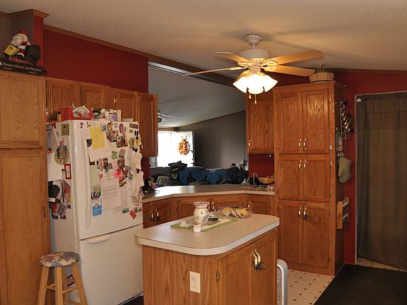 4th image of 8091 Thetford Ln