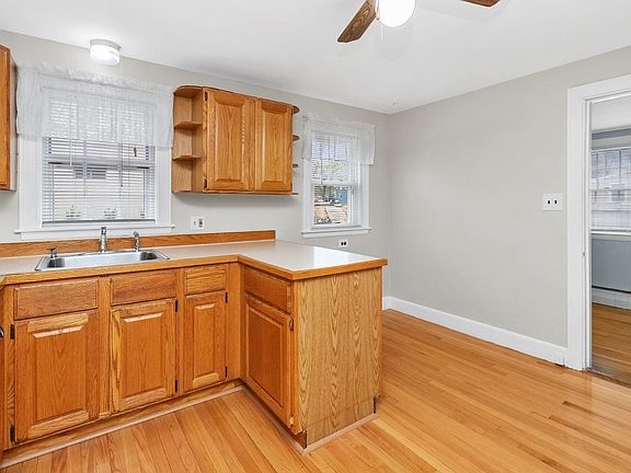 5th image of 31 Oakledge Rd