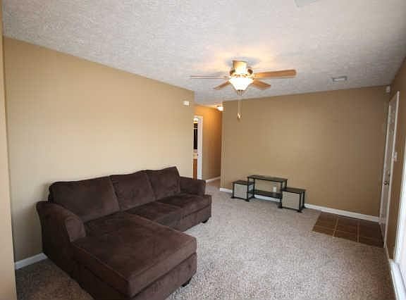 4th image of 463 Monarch Ct