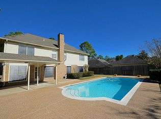 3902 E Wisteria Cir, Sugar Land, TX 77479