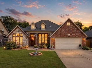 729 W 38th St, Sand Springs, OK 74063