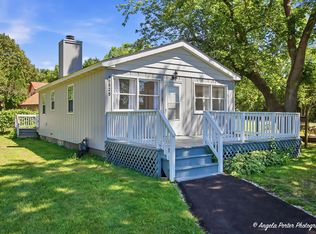 40525 N Marcus St, Antioch, IL 60002