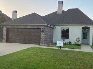 106 Zenda St, Youngsville, LA 70592