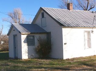 606 S Texas St, Gate, OK 73844