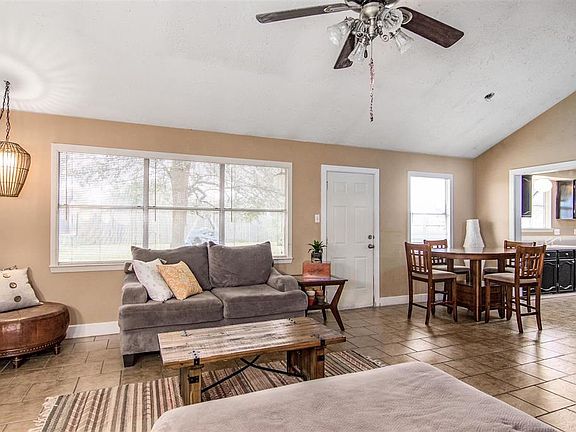 2nd image of 2831 Heritage Colony Dr