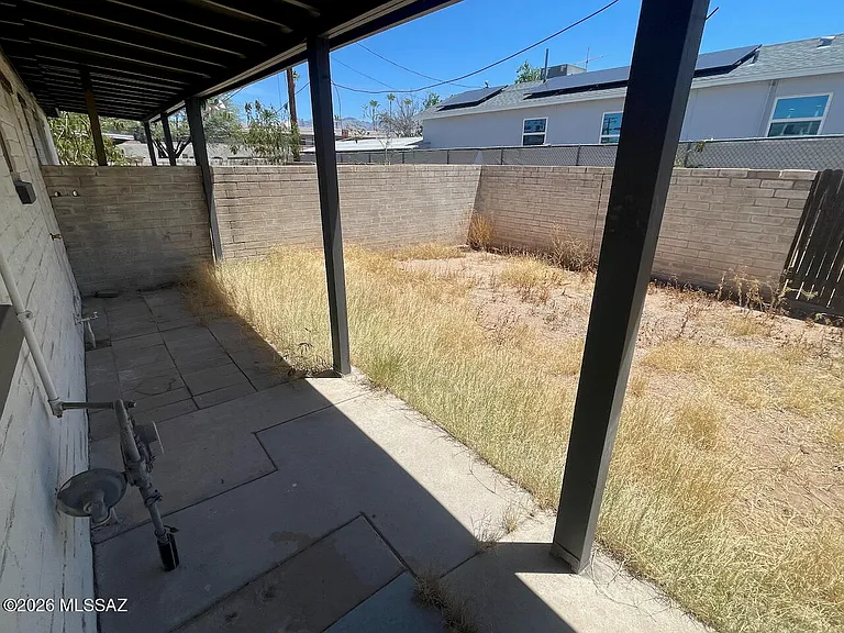 1702 N Tyndall Ave #1704 — Photo 10