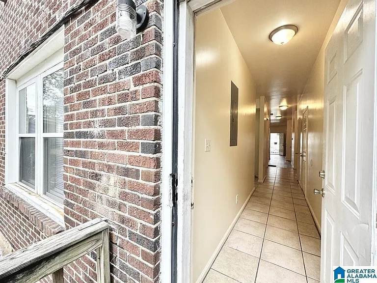 737 40th Pl #A — Photo 25