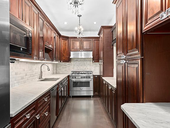 4th image of 508 W End Ave APT 1