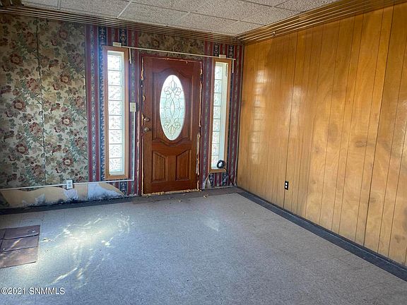 2nd image of 805 E Bowman Ave