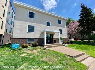 821 Marshall St NE #B2, Minneapolis, MN 55413