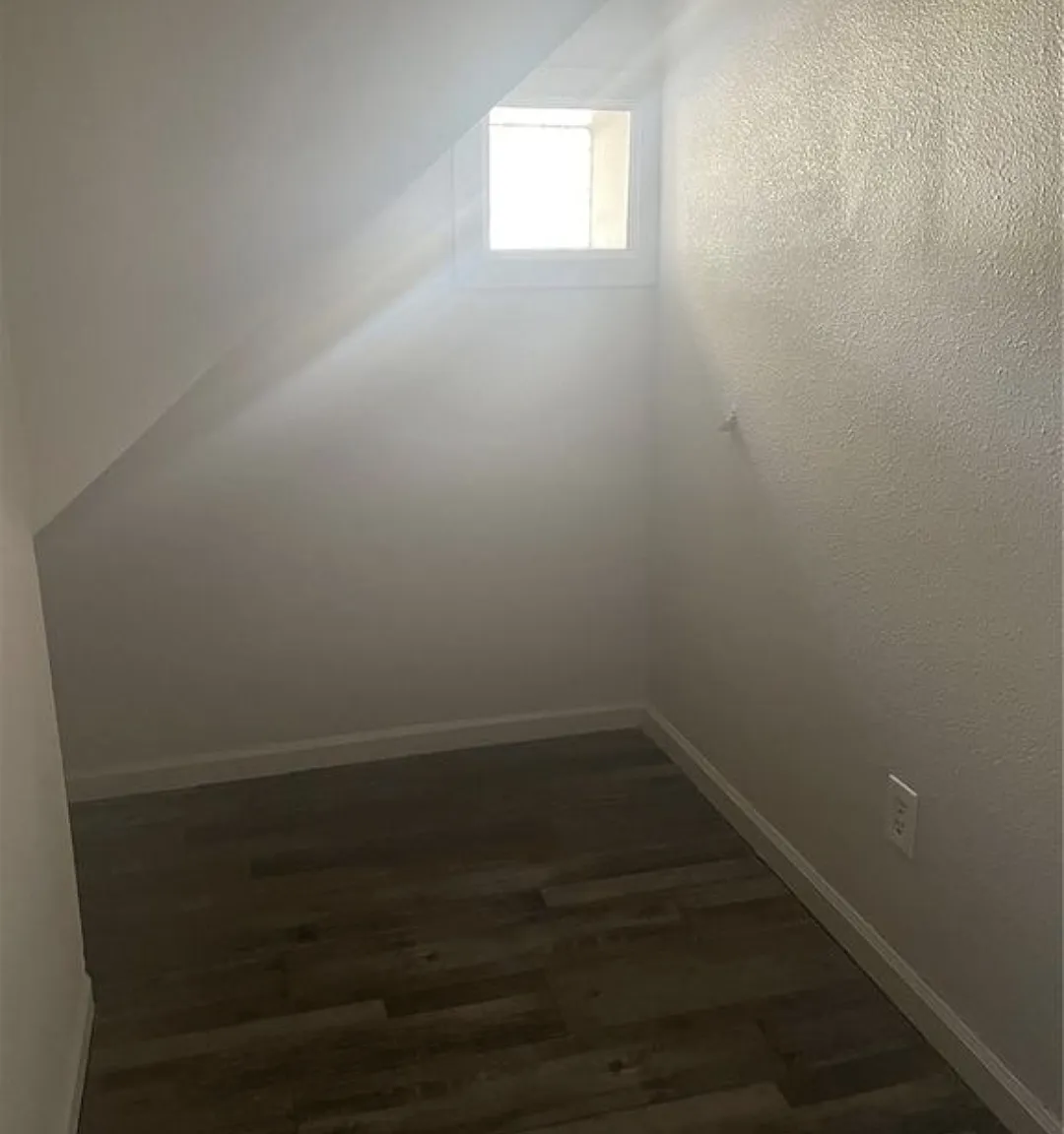 2 bed, 800 sqft, $1,175 — Photo 3