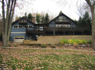 224 W Mohawk Dr, Malvern, OH 44644