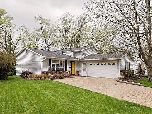2nd image of 110 Edgefield Dr