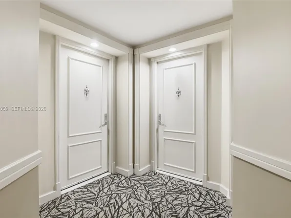 701 Brickell Key Blvd APT 610, Miami, FL 33131