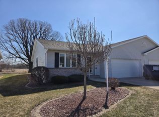 2233 Knuell St, Manitowoc, WI 54220