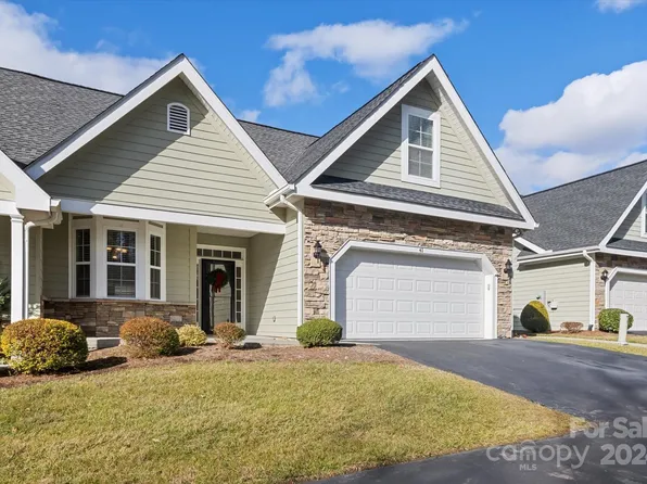 41 Blythe Commons Ct, Hendersonville, NC 28791